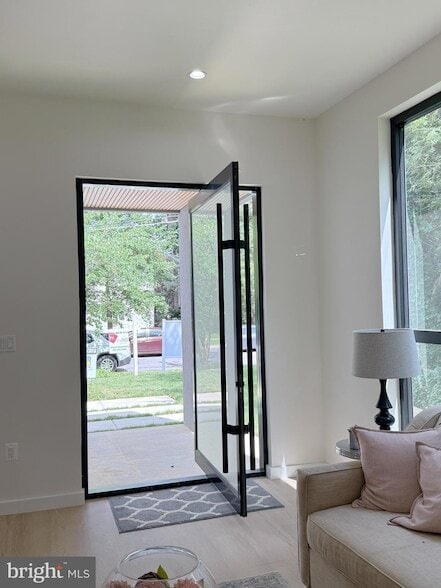 Photo - 8908 Mohawk Ln