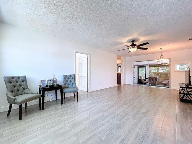 Photo - 5806 Liverpool Dr