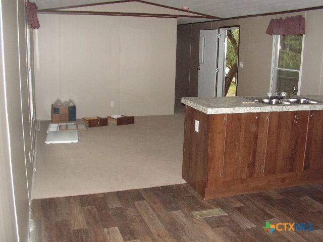 Photo - 200 Buck Trail