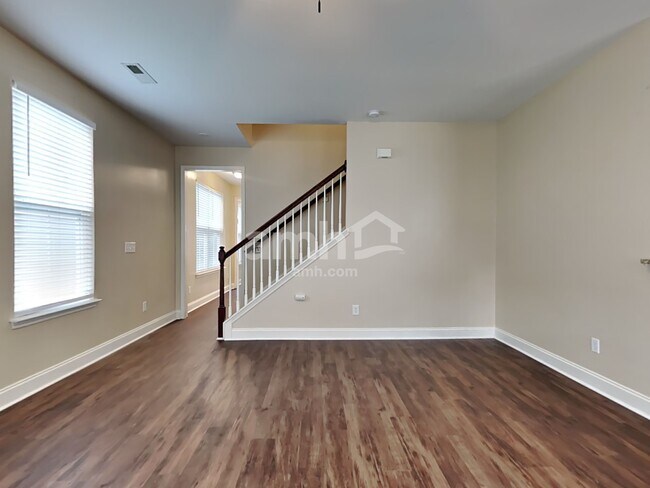 Photo - 109 Instructor Ct