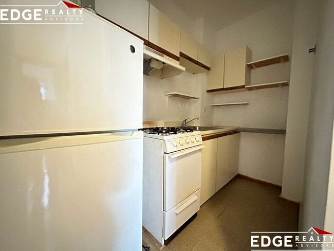 Photo - 160 Strathmore Rd Unidad 9