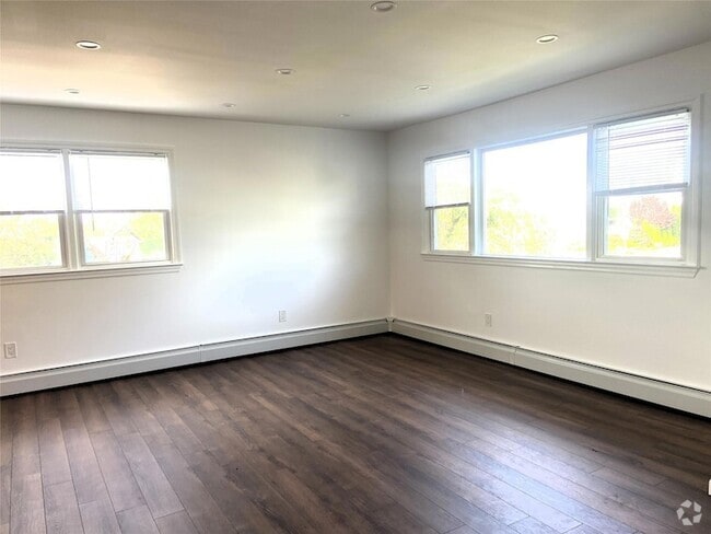 Building Photo - 473 Franklin Blvd Unit Main Rental
