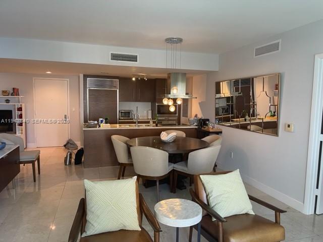 Photo - 465 Brickell Ave Unit 818