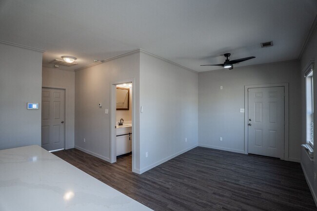 Photo - 4009 W. 17 ST