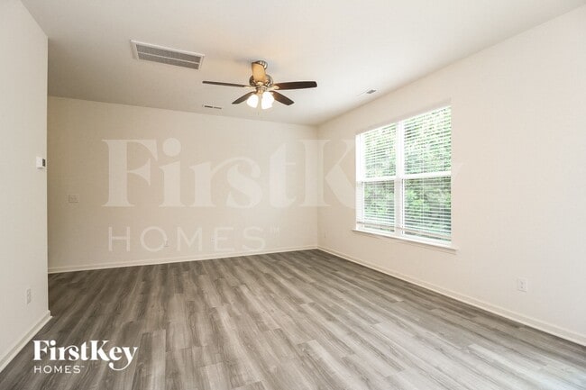 Photo - 5659 Beaver Pond Tl