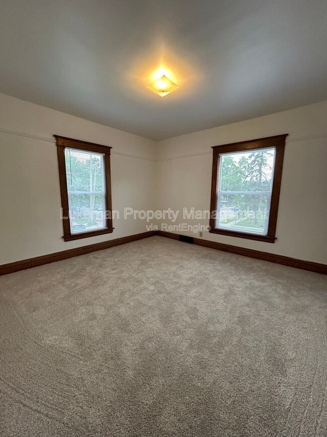 Photo - 1104 Washington Ave