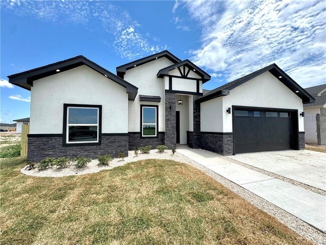 Building Photo - 32 Durango Dr