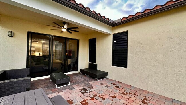 Photo - 5570 Quiet Lake Pl