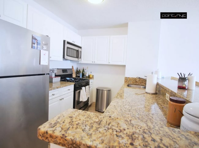 Photo - 3 bedroom in nyc NY 10011
