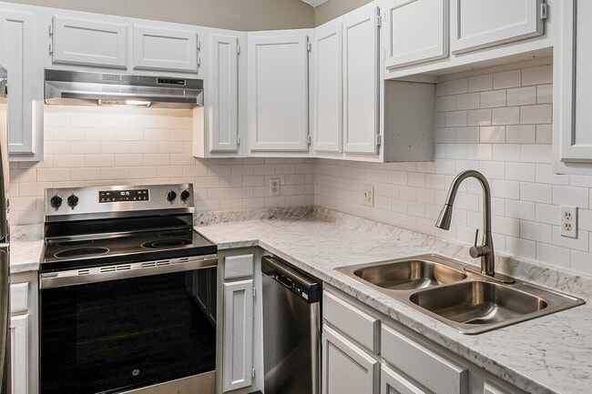 Jamestown Landing Apartments