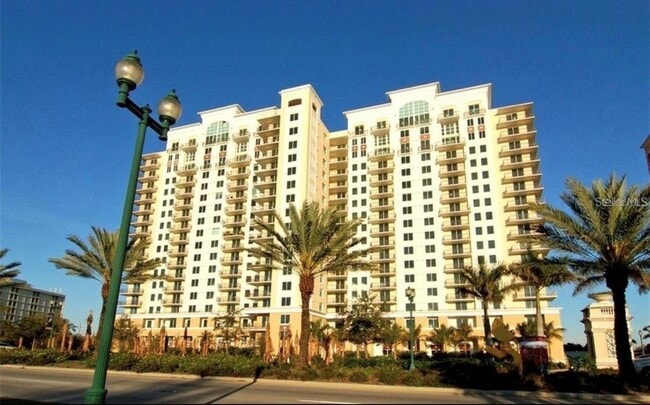 Building Photo - 800 N Tamiami Trl Unit 506