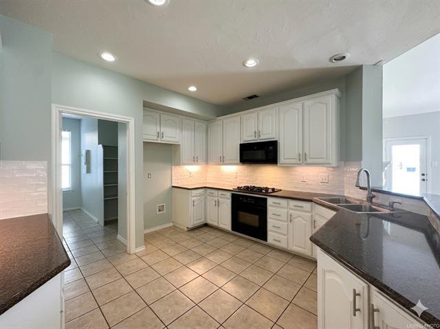 Photo - 5108 Keating St