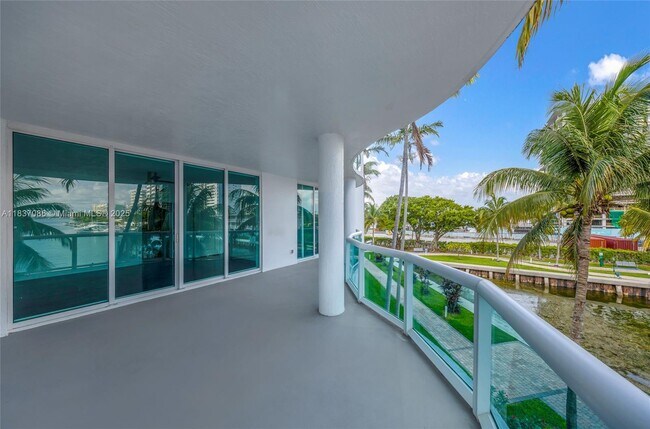 Photo - 7914 Harbor Island Dr Unit 203