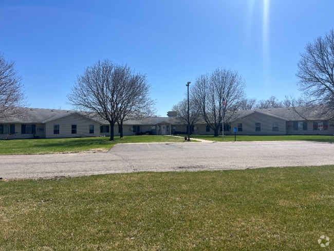 Building Photo - 745 Streeter Dr Rental