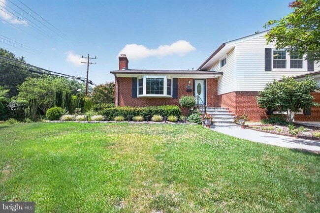 Photo - 6824 Felix St