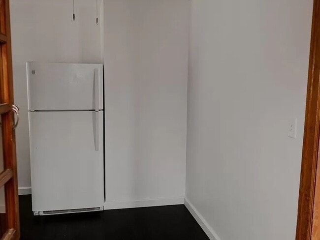 221 Mechanic St Unit 2