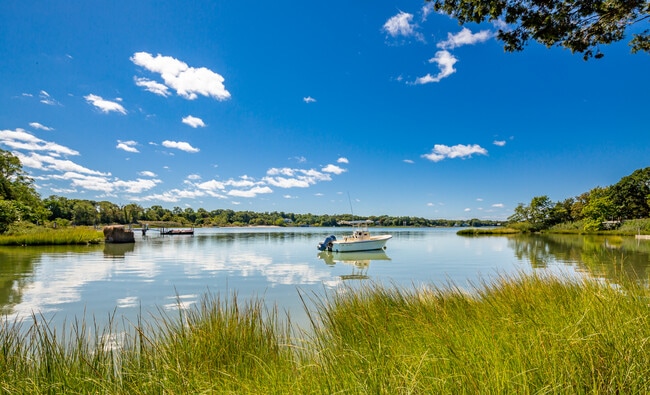 Photo - 64 Towd Point Rd