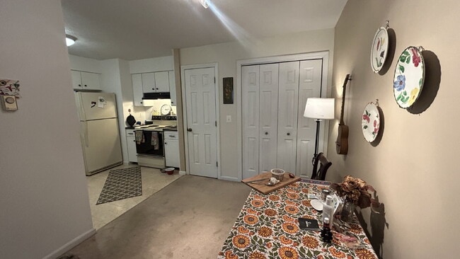 Photo - Fully Furnished 2BR/2BA Condo in Old Orcha... Unit 109