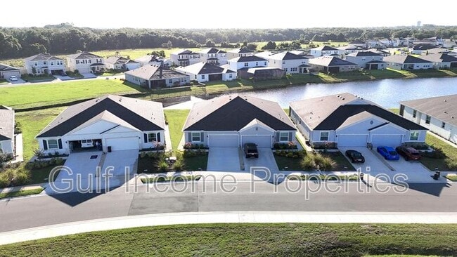 Photo - 411 157th Ct E