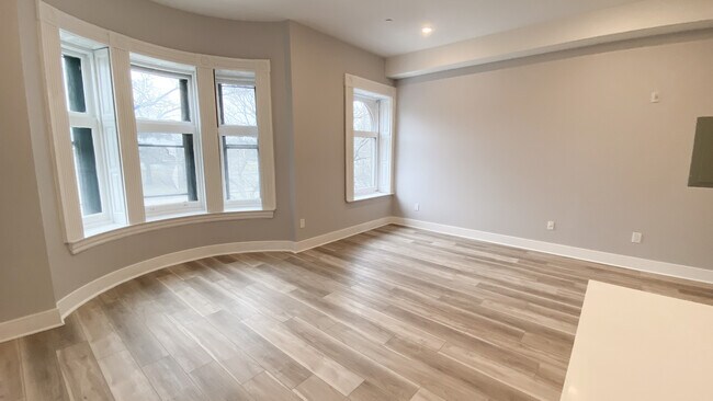 Photo - 4262 Parkside Ave Unit 5