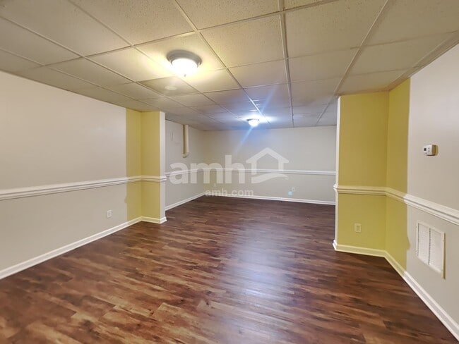 Photo - 1509 Locomotive Dr NE