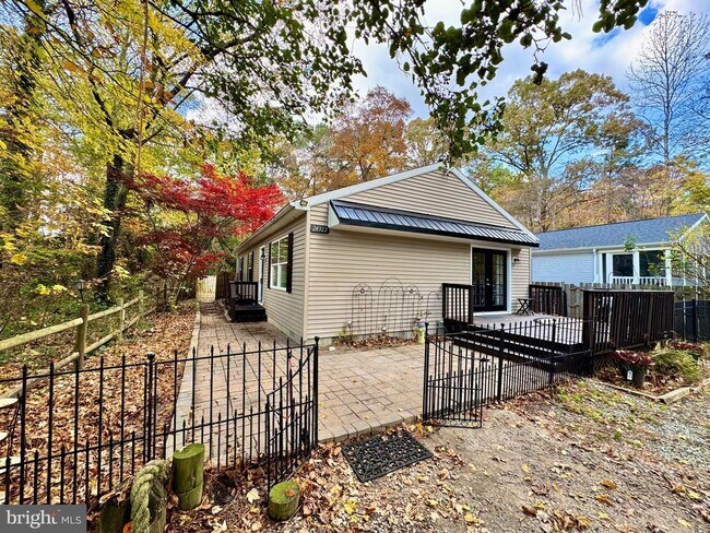 Photo - 24322 Canal Dr