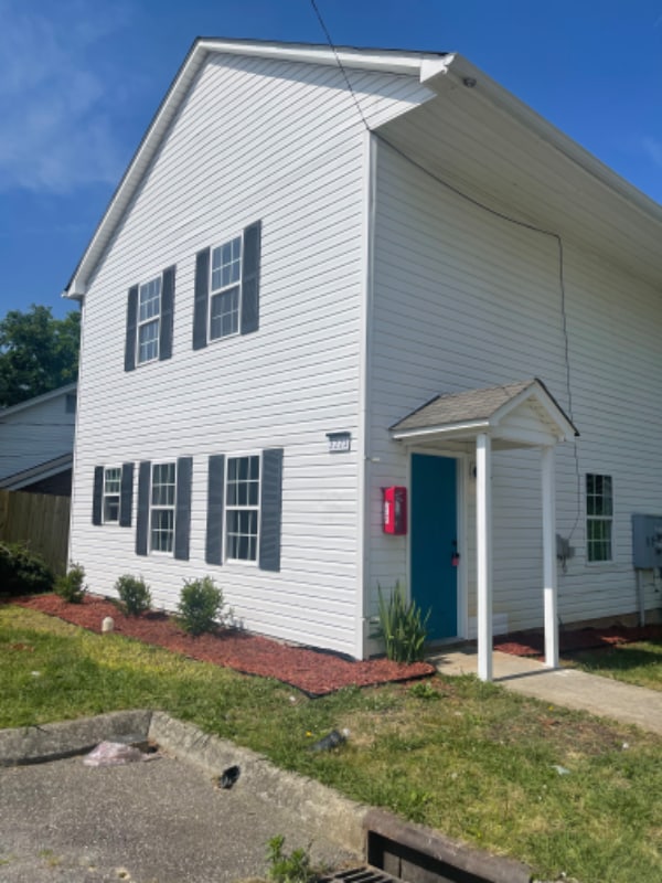 Photo - 3223 Summit Ave Unidad A