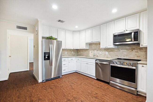 Building Photo - 3920 W Alabama St Unit 8 Rental