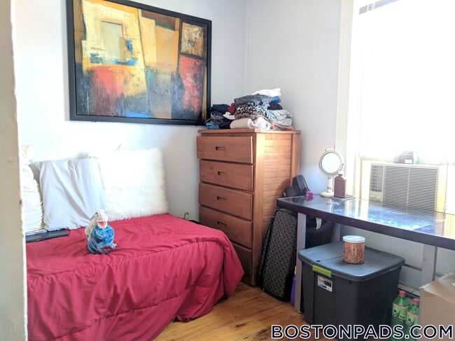 Photo - 168 Hillside St Unit 2