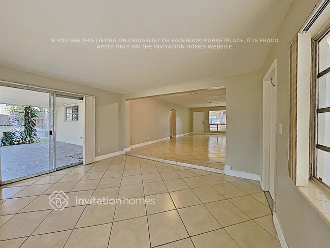 Photo - 3241 Pierce St