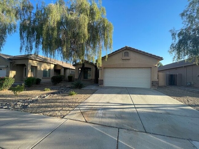 Photo - READY TO VIEW NOW! Spacious 3 Bed 2 Bath Home in Surprise Farms!