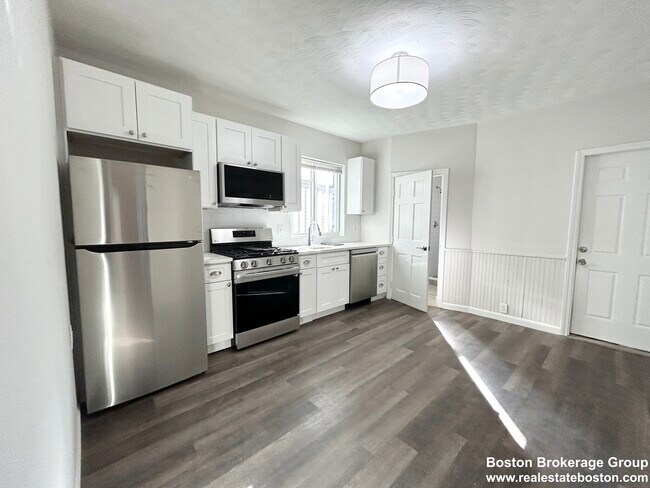 Photo - 158 Cottage St Apartment Unit #1
