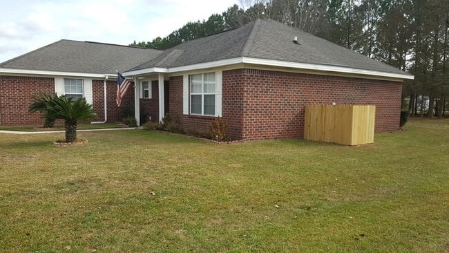 Photo - 502 Meadow Ln
