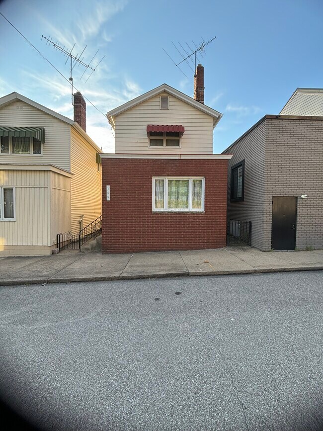 Photo - 166 Southern Ave House