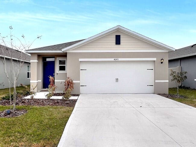 Building Photo - Four-Bedroom Home with Modern Finishes & Open Layout