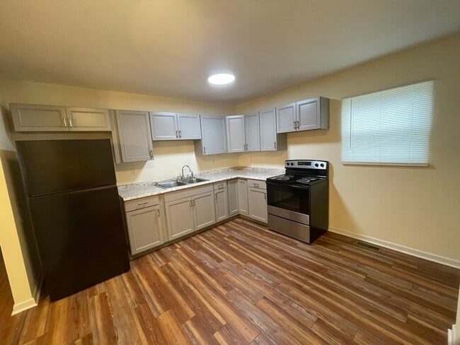 Photo - 2 Bedroom 1 Bath House Available