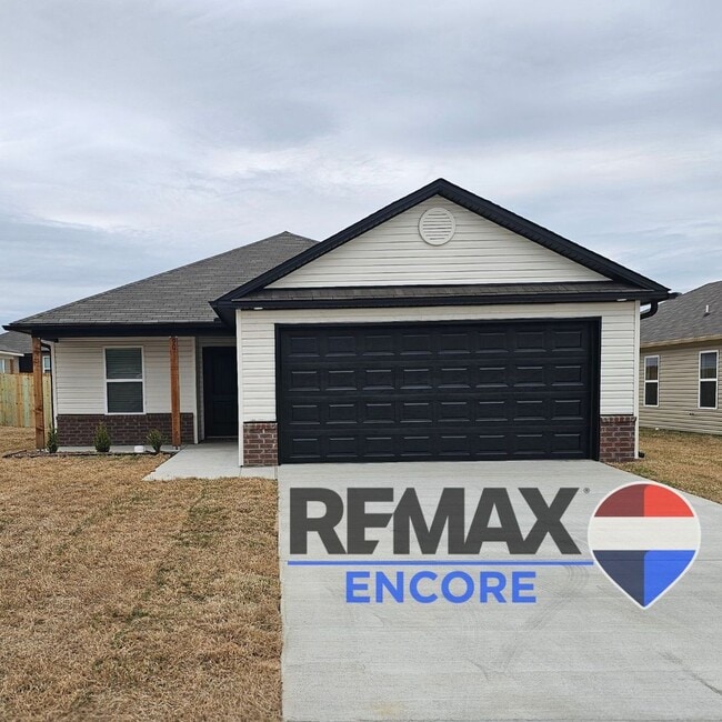 Building Photo - Sorry No Smoking/Vaping and Pets Permitted with Restrictions