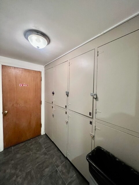 Photo - 1345 Monroe St