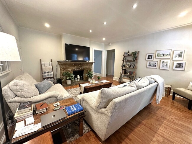 Photo - 735 Ponce De Leon Ct NE