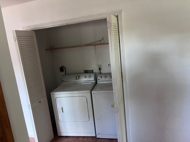 Photo - 4536 Viola St