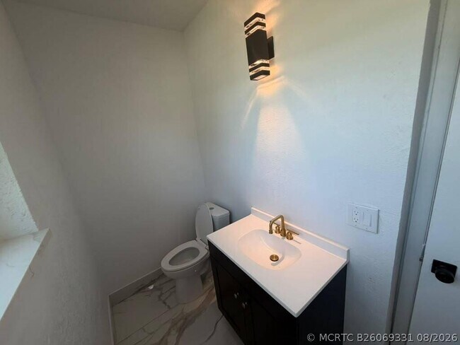 Photo - 3911 NW 32nd Ave