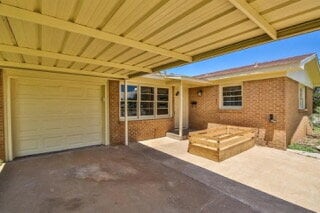 Photo - Cute 4 bed 2 bath house