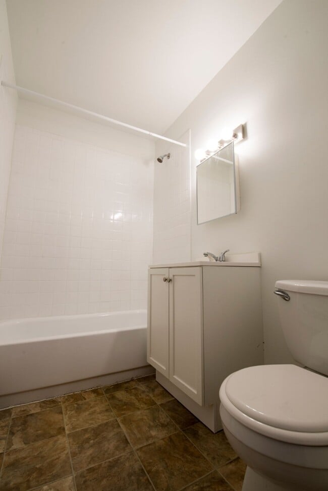 Photo - 634 Sibley Blvd Calumet City, IL 60409