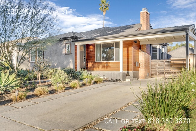 Building Photo - 1202 N Niagara St