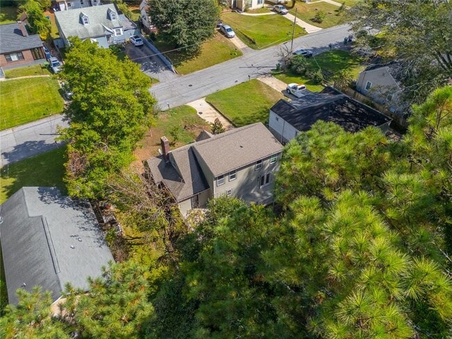 Photo - 1261 Eastridge Rd SW