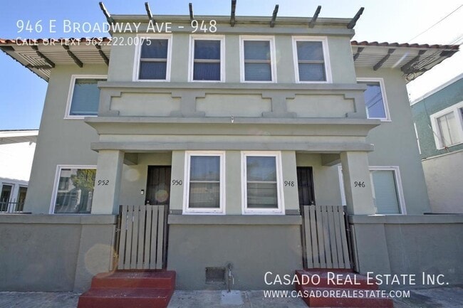 Photo - 946 E Broadway Apartment Unit 948