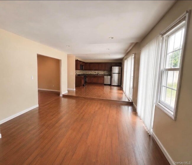 Photo - 81 Bellwood Ave