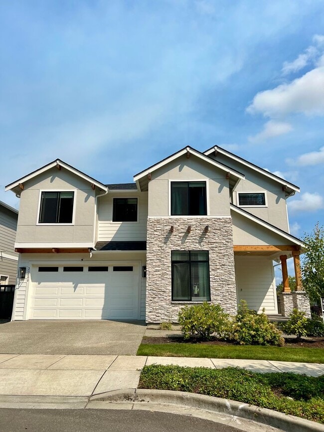 Stunning Modern Build Ten Trails! - Stunning Modern Build Ten Trails! House