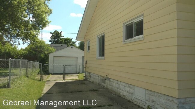 Photo - 5100 Clio Rd