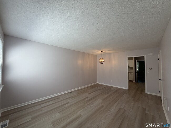 Photo - 310 Booth St Unit M